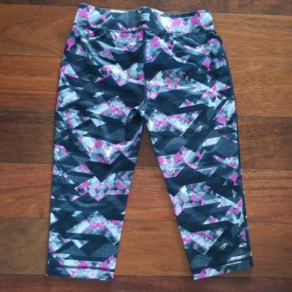 Fila | Capri Sport Pants - Picture 2 of 5